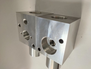 非標(biāo)定制五金件